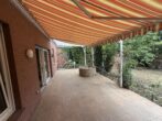 Terrasse Bild mit Abgang